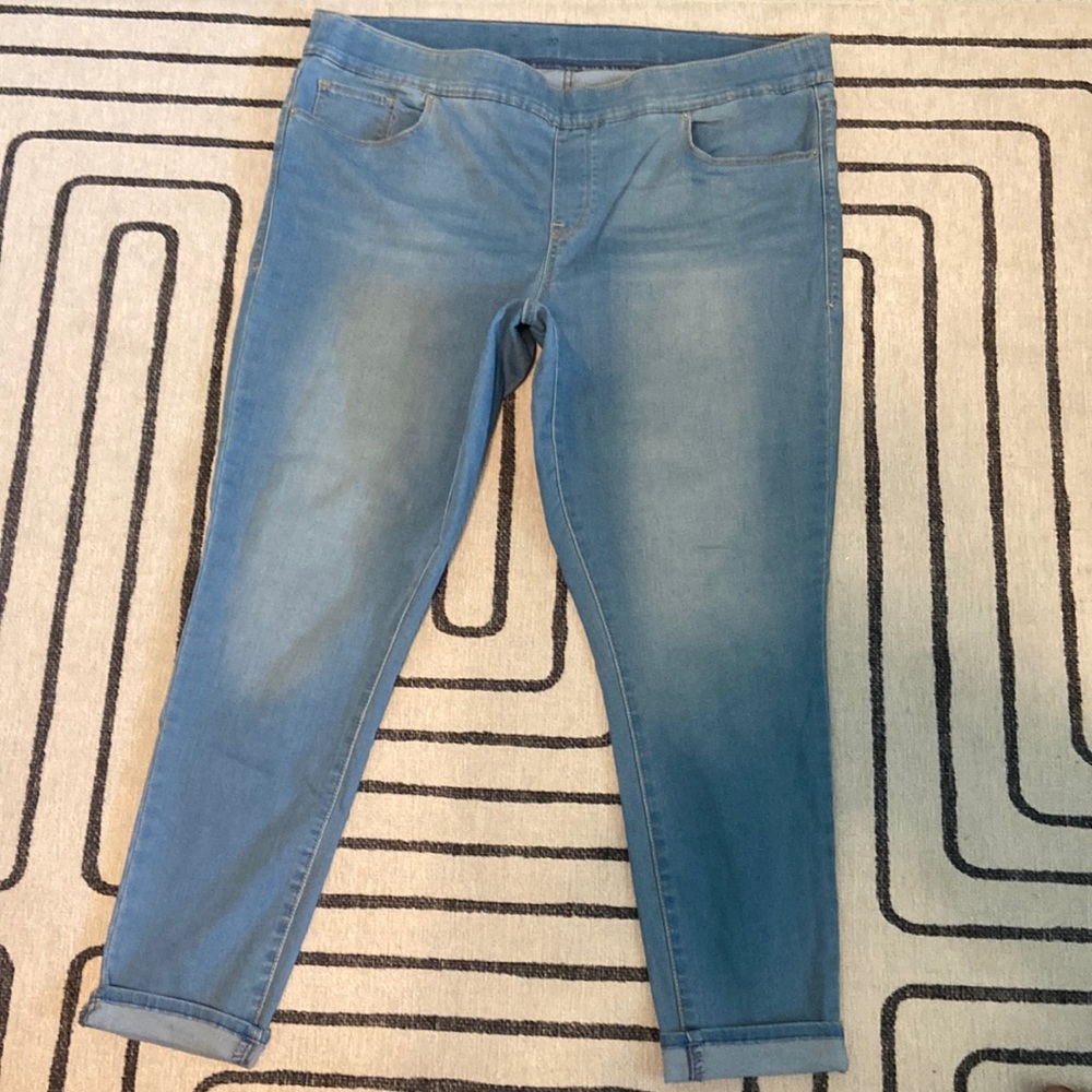 Light blue LEVI Jeans Jegging style